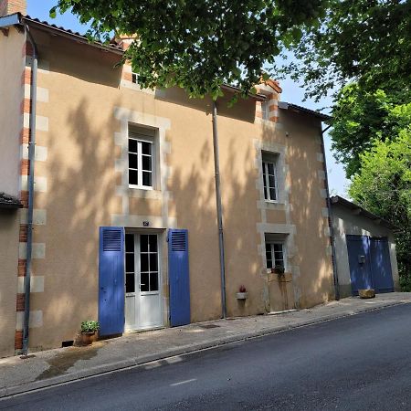 Maison De Vacances Asnieres-sur-Blour Exterior foto